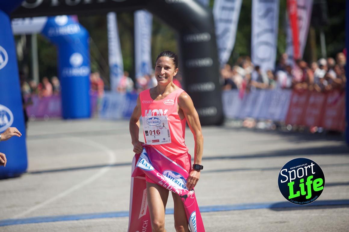 Carrera de la Mujer de Vitoria, primeras llegadas a meta y ambiente de carrera