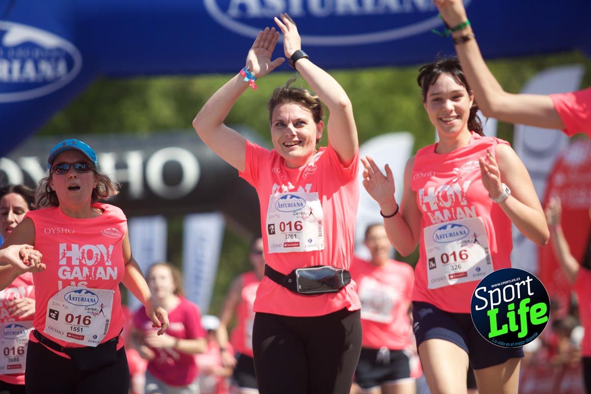 Carrera de la Mujer de Vitoria, primeras llegadas a meta y ambiente de carrera