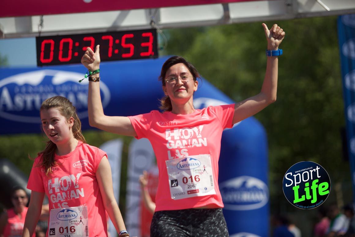 Carrera de la Mujer de Vitoria, primeras llegadas a meta y ambiente de carrera
