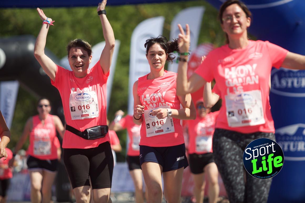 Carrera de la Mujer de Vitoria, primeras llegadas a meta y ambiente de carrera