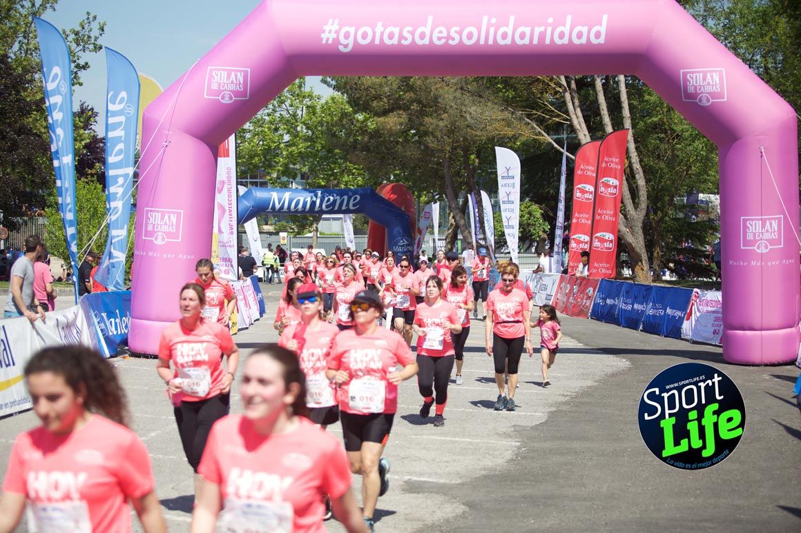 Carrera de la Mujer de Vitoria, primeras llegadas a meta y ambiente de carrera