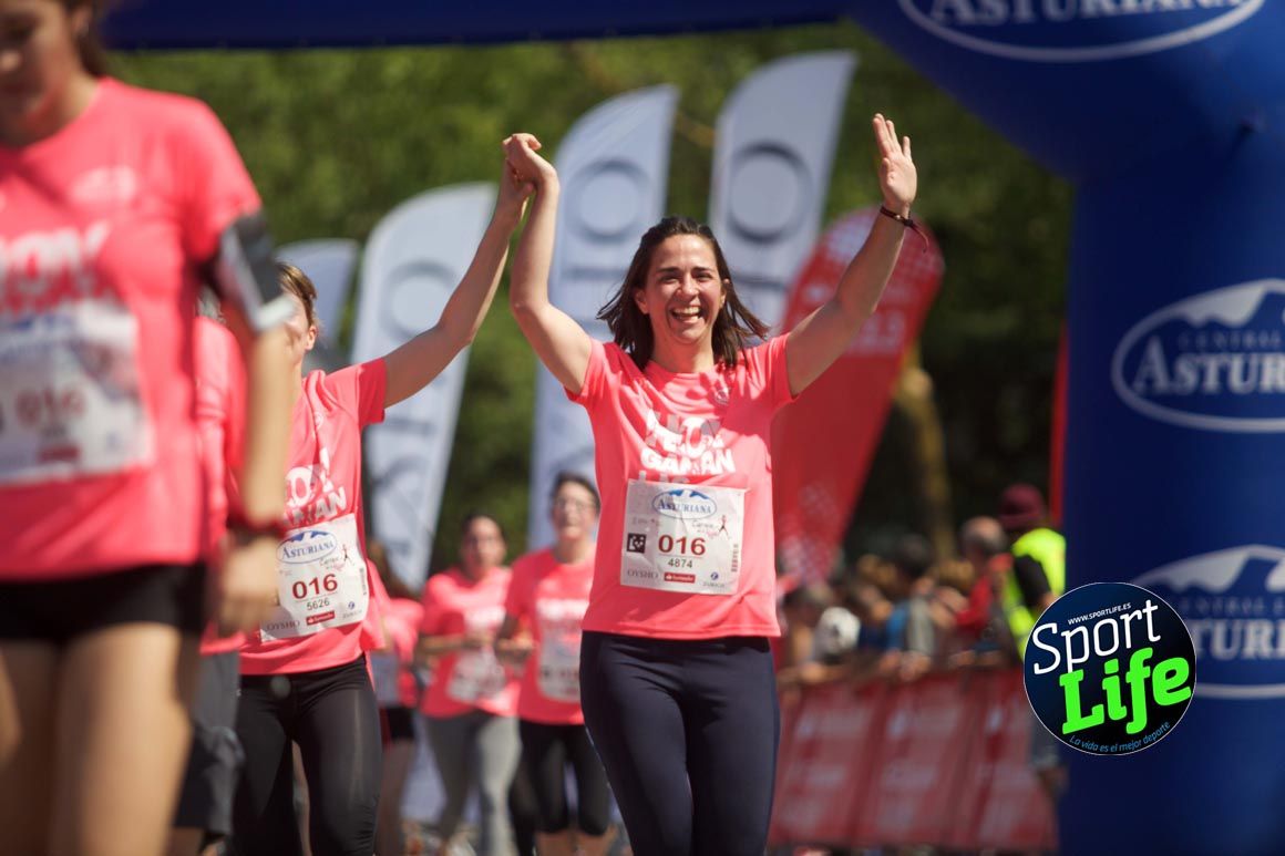 Carrera de la Mujer de Vitoria, primeras llegadas a meta y ambiente de carrera