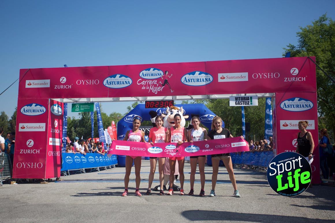 Carrera de la Mujer de Vitoria, primeras llegadas a meta y ambiente de carrera