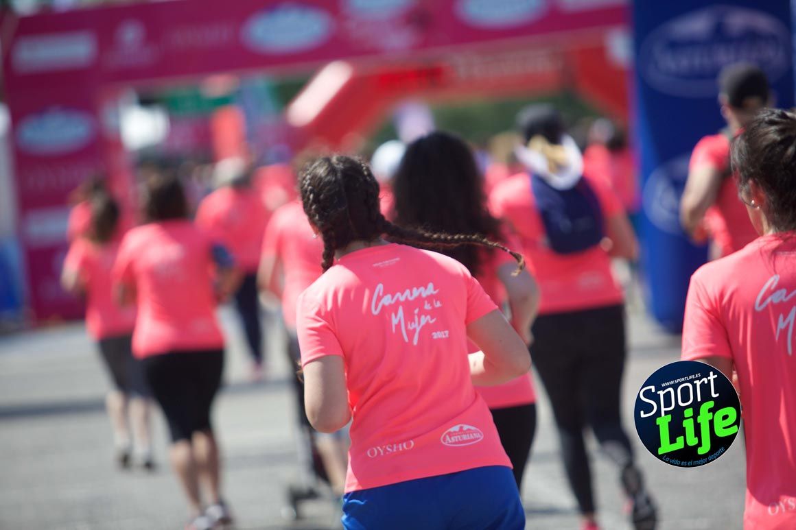 Carrera de la Mujer de Vitoria, primeras llegadas a meta y ambiente de carrera
