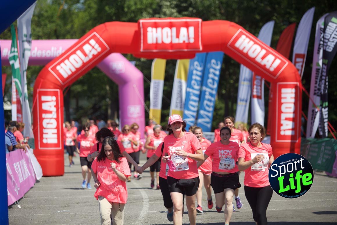 Carrera de la Mujer de Vitoria, primeras llegadas a meta y ambiente de carrera