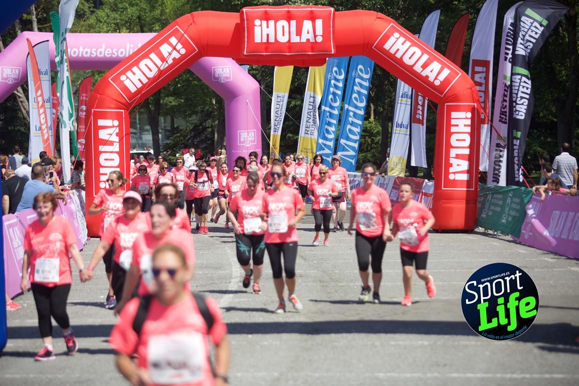Carrera de la Mujer de Vitoria, primeras llegadas a meta y ambiente de carrera