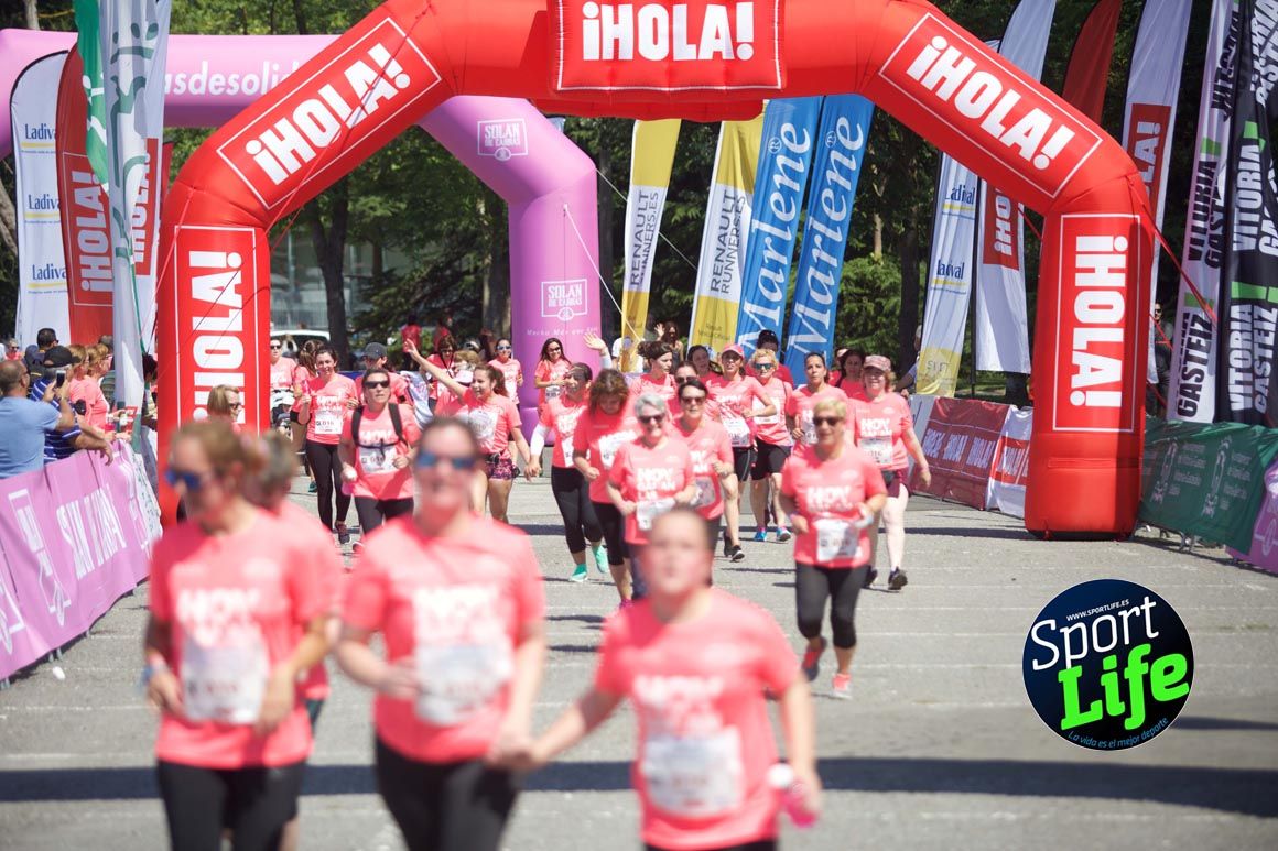 Carrera de la Mujer de Vitoria, primeras llegadas a meta y ambiente de carrera