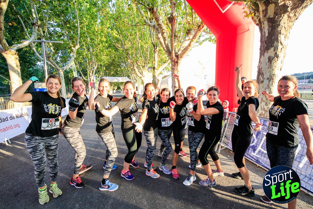 Carrera de obstáculos mujeres 10 galería 1