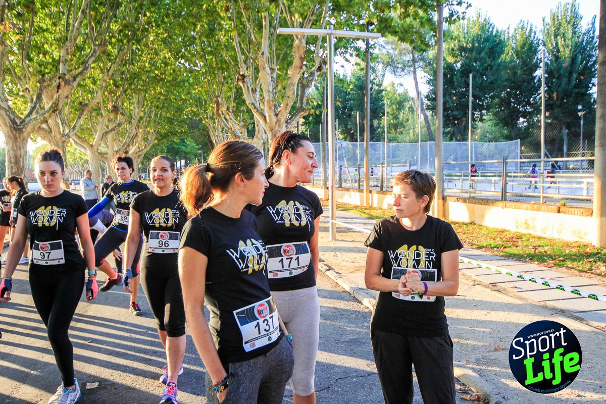 Carrera de obstáculos mujeres 10 galería 1