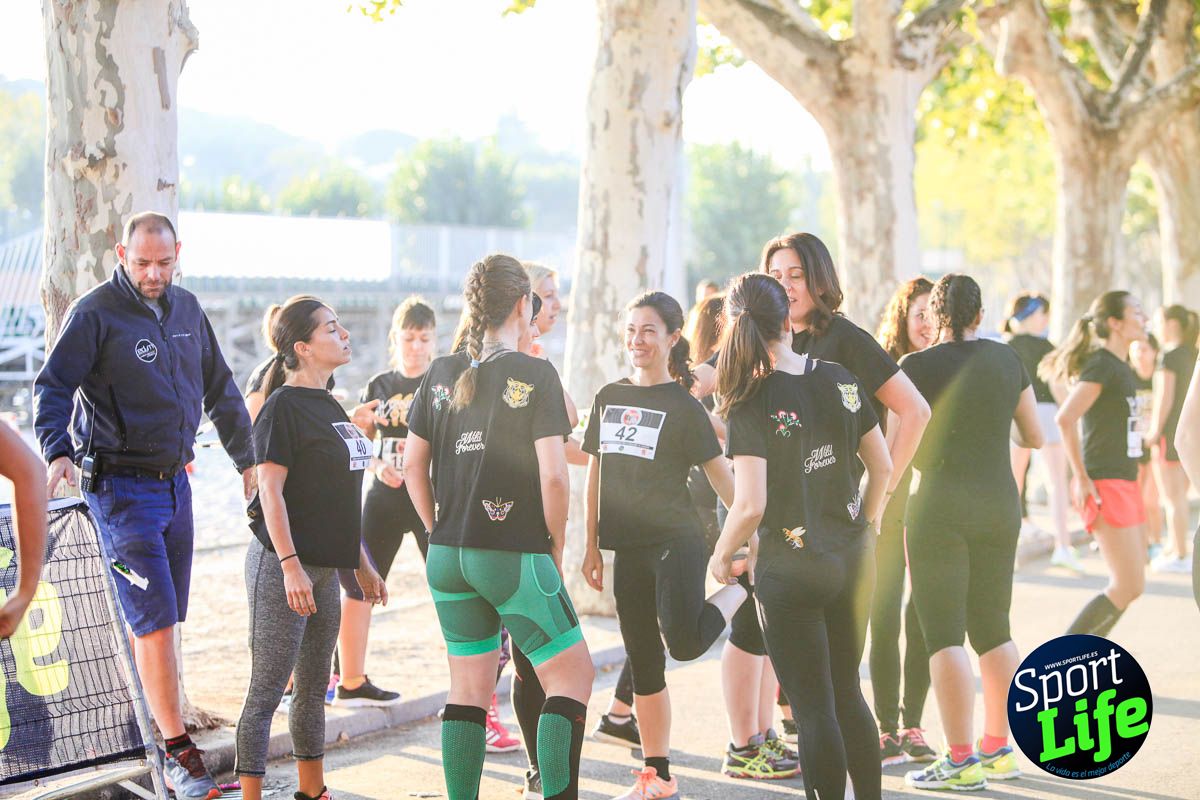 Carrera de obstáculos mujeres 10 galería 1
