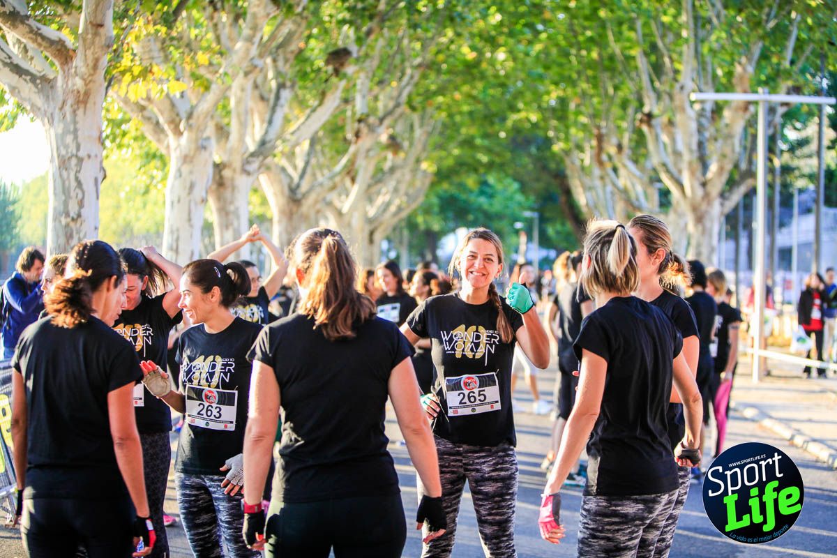 Carrera de obstáculos mujeres 10 galería 1