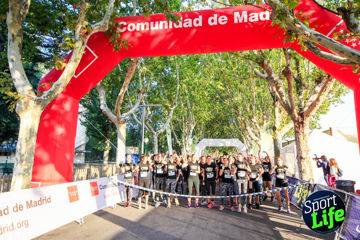 Carrera de obstáculos mujeres 10 galería 1