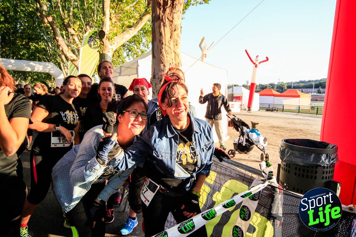 Carrera de obstáculos mujeres 10 galería 1