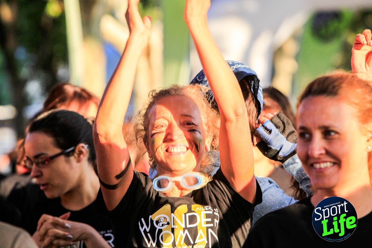 Carrera de obstáculos mujeres 10 galería 1