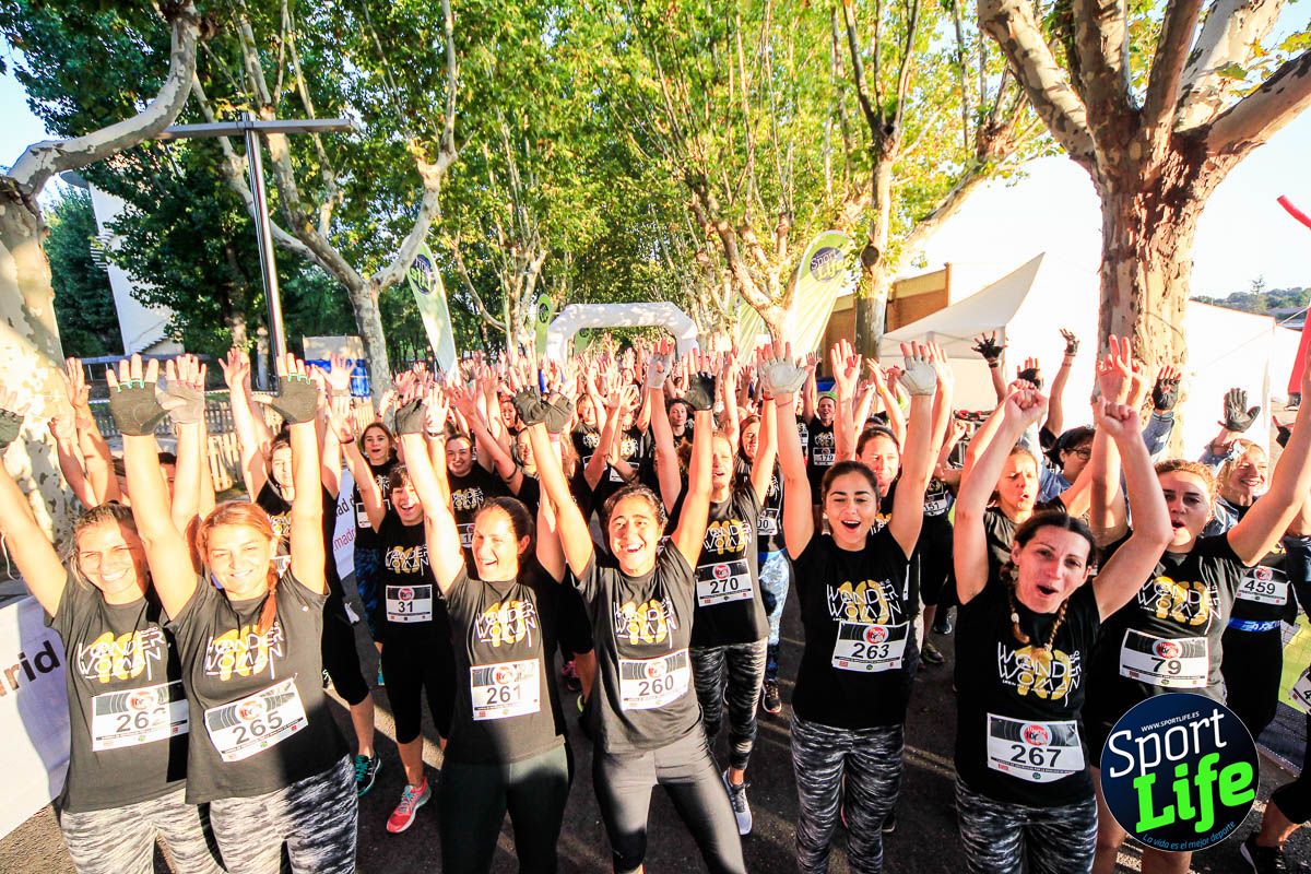 Carrera de obstáculos mujeres 10 galería 1