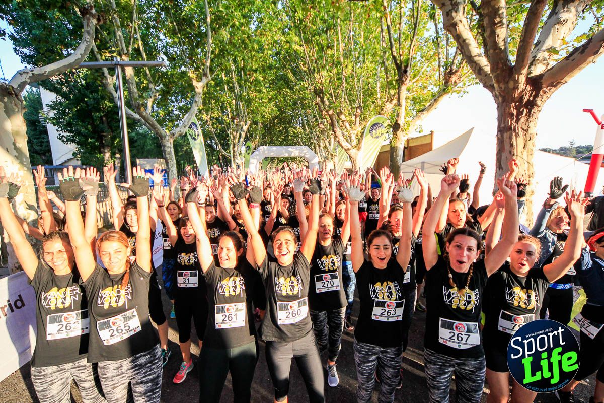 Carrera de obstáculos mujeres 10 galería 1