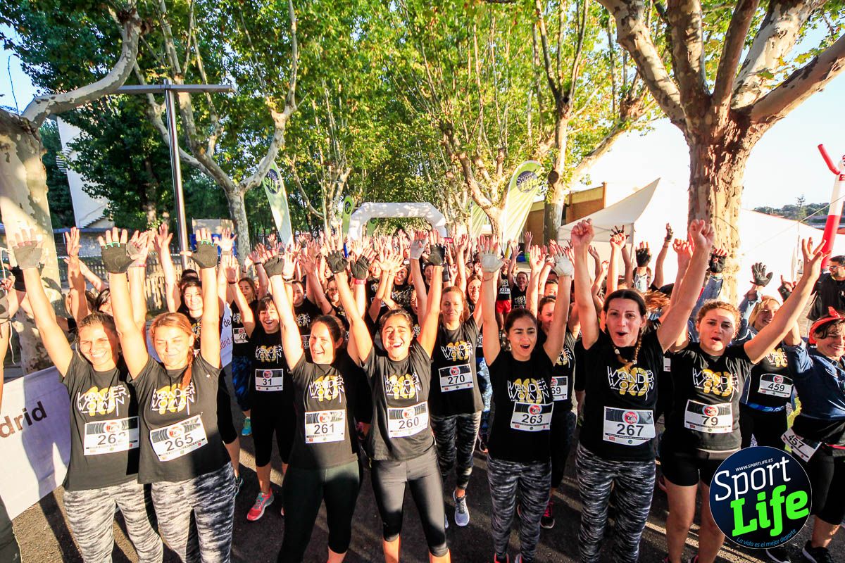 Carrera de obstáculos mujeres 10 galería 1