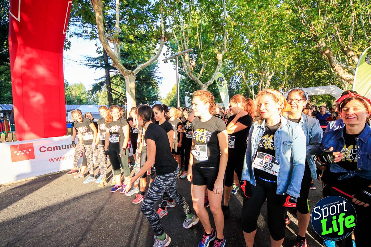 Carrera de obstáculos mujeres 10 galería 1