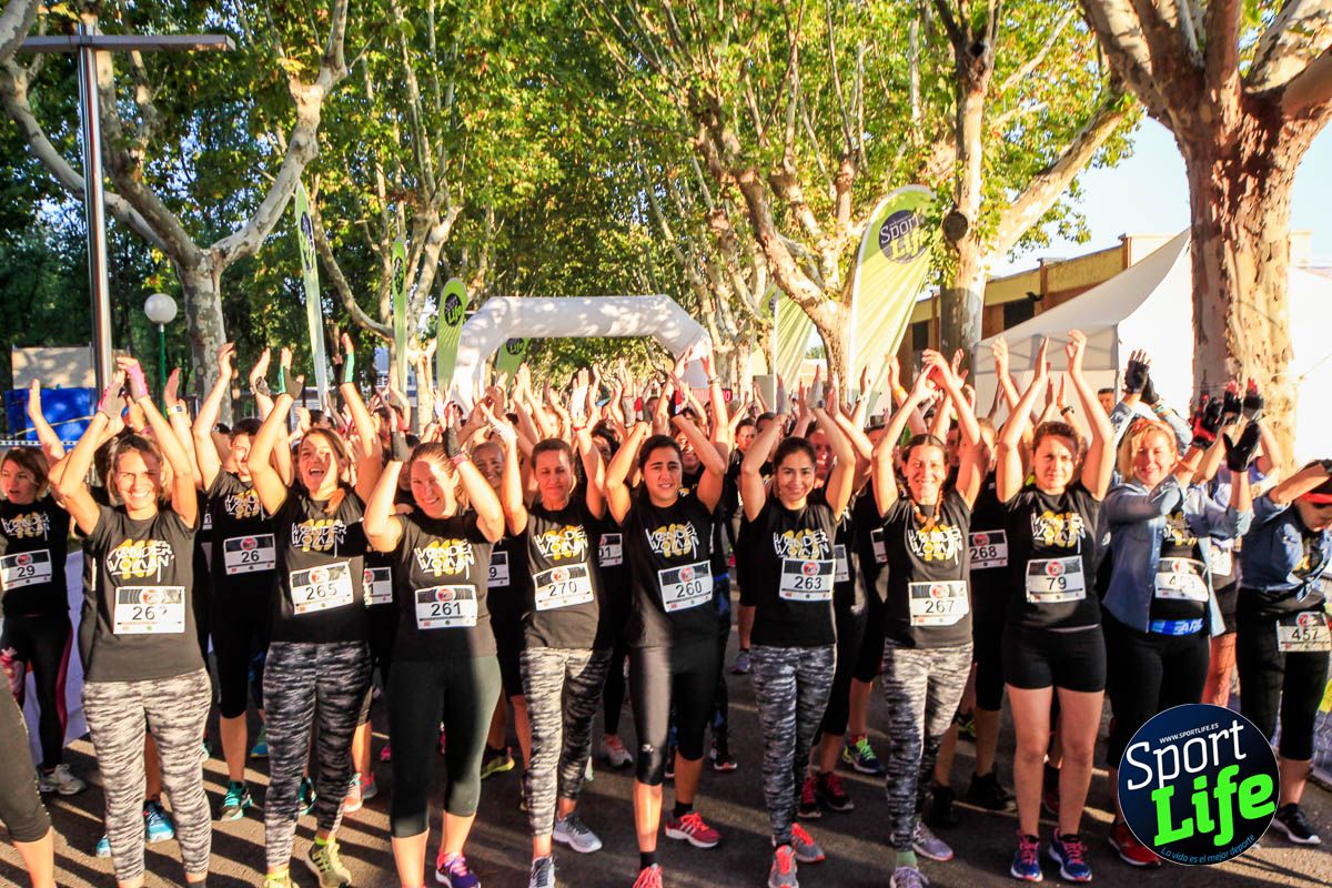 Carrera de obstáculos mujeres 10 galería 1