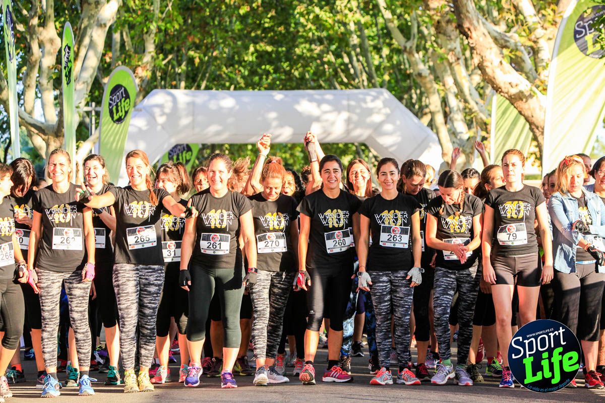Carrera de obstáculos mujeres 10 galería 1