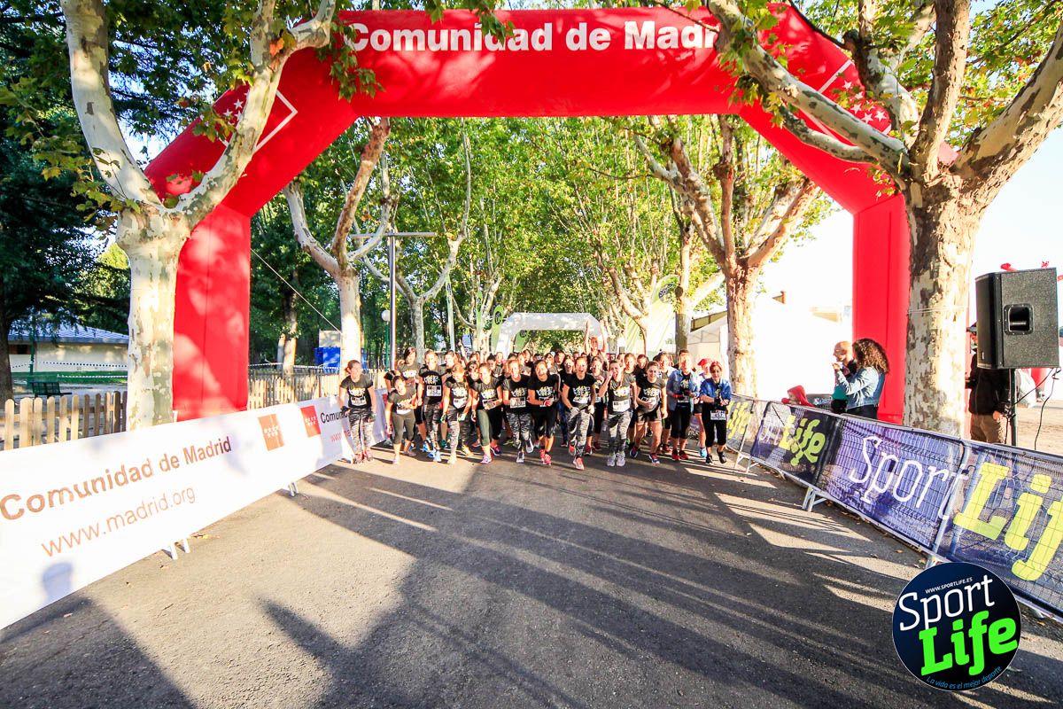 Carrera de obstáculos mujeres 10 galería 1