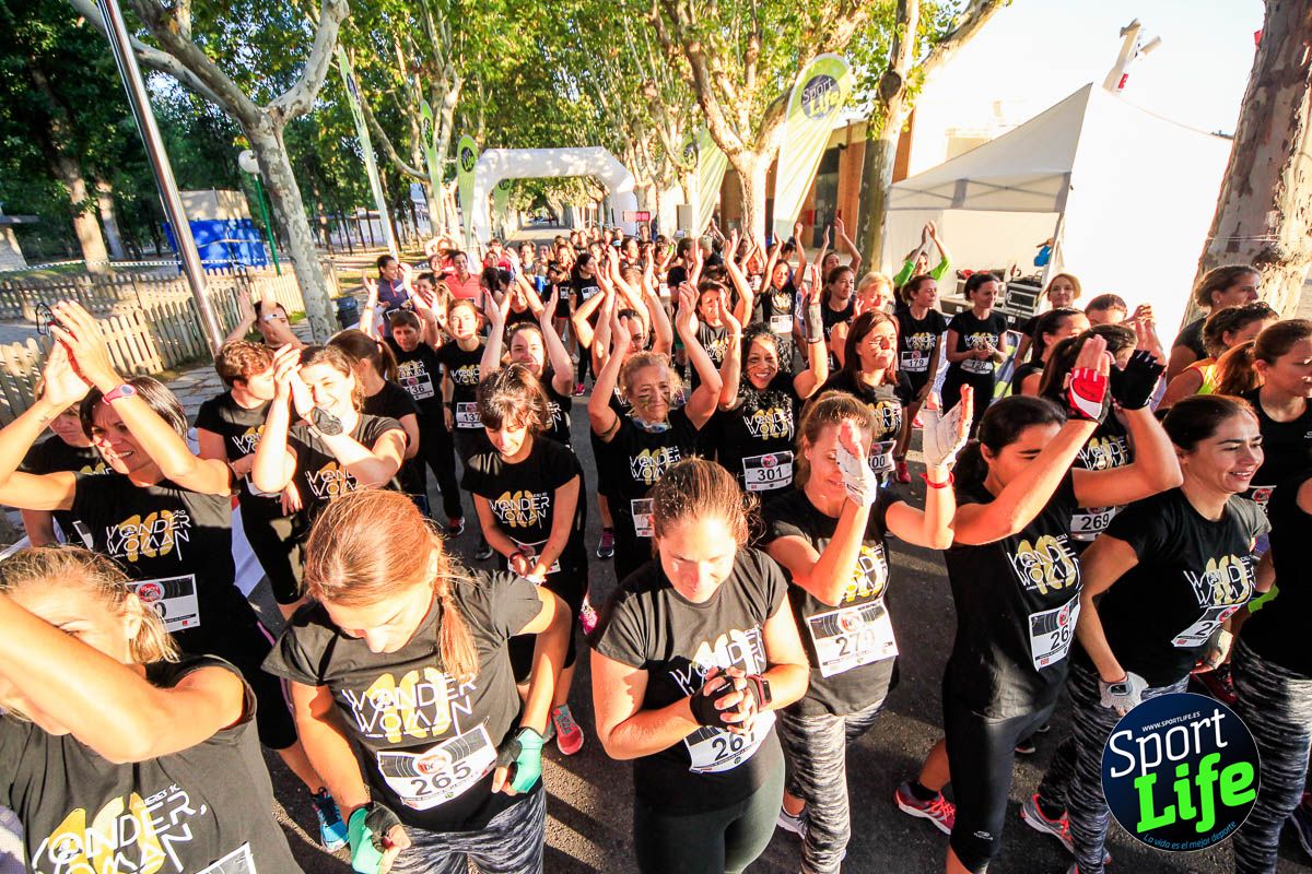 Carrera de obstáculos mujeres 10 galería 1
