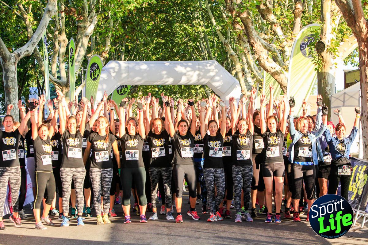 Carrera de obstáculos mujeres 10 galería 1
