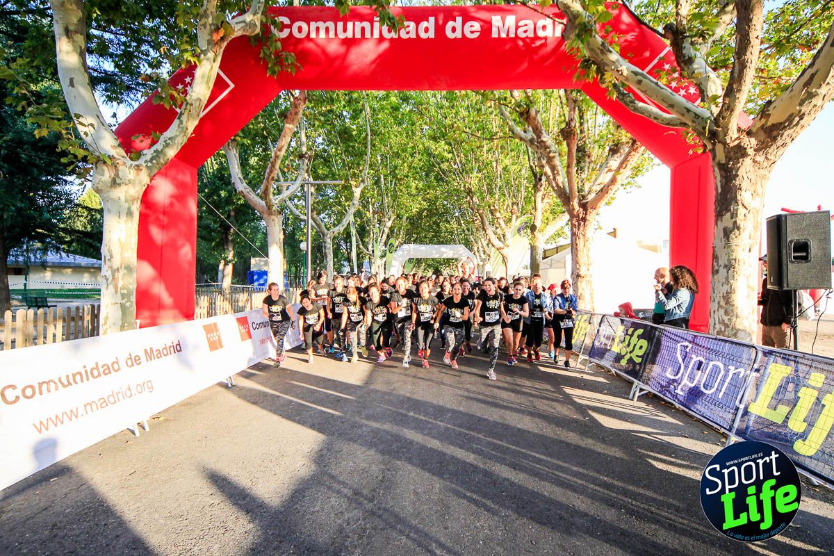 Carrera de obstáculos mujeres 10 galería 1