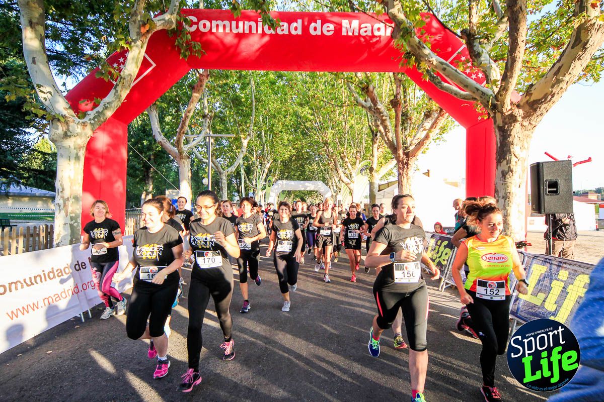 Carrera de obstáculos mujeres 10 galería 1