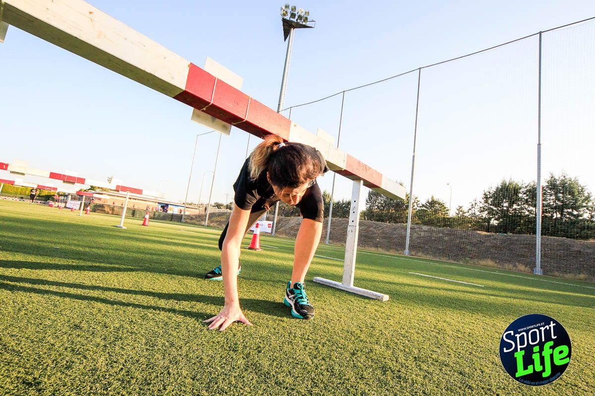 Carrera de obstáculos mujeres 10 galería 1
