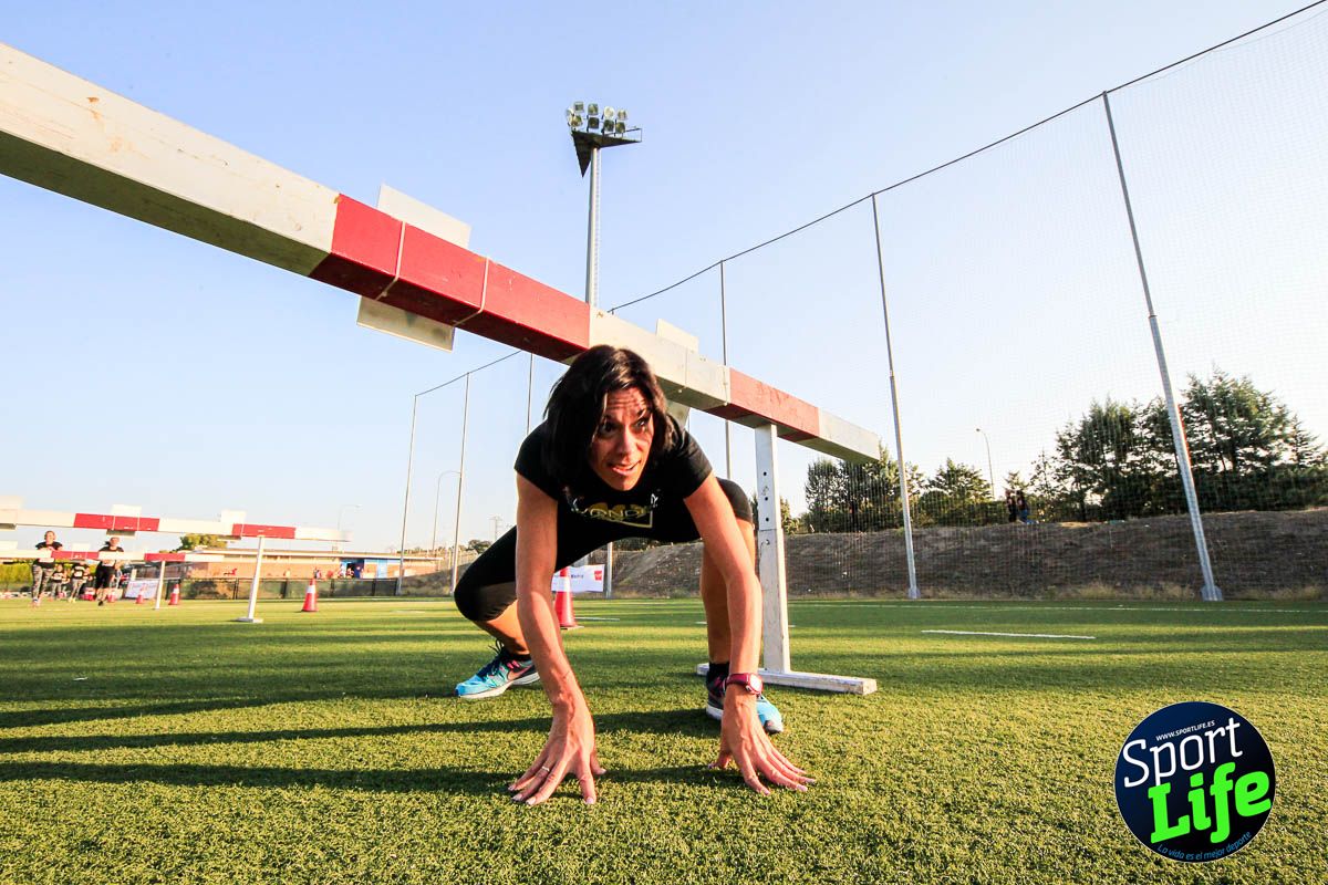 Carrera de obstáculos mujeres 10 galería 1