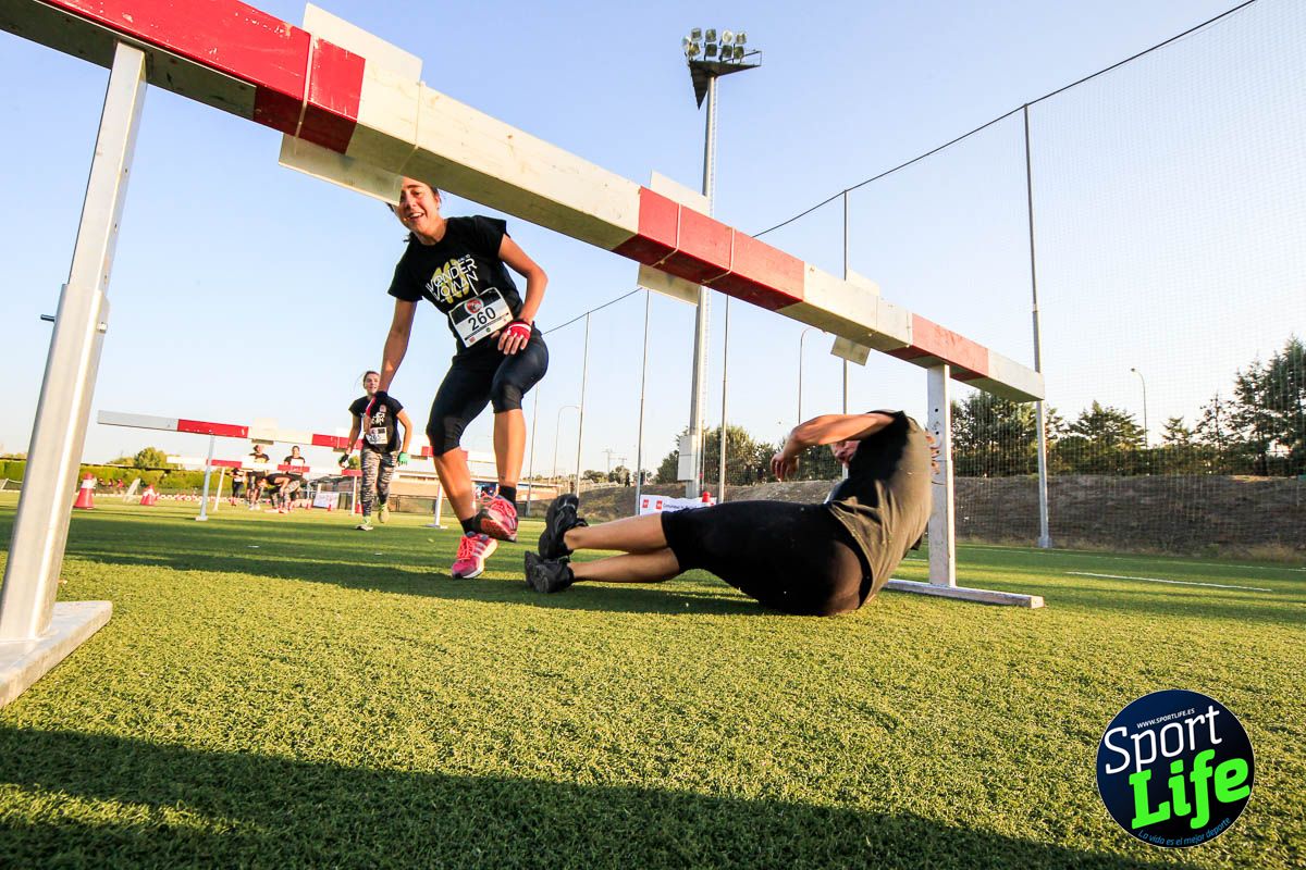Carrera de obstáculos mujeres 10 galería 1