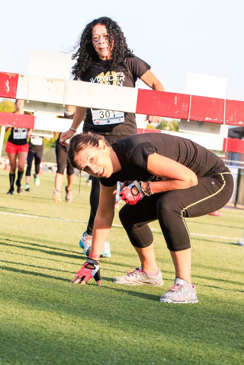 Carrera de obstáculos mujeres 10 galería 1