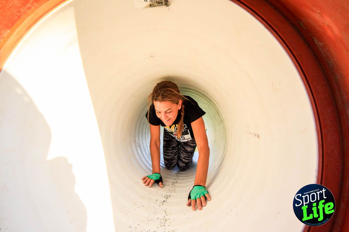 Carrera de obstáculos mujeres 10 galería 1