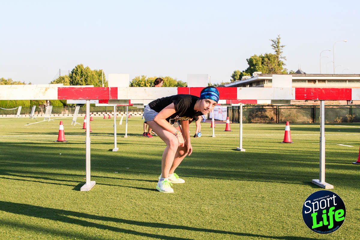 Carrera de obstáculos mujeres 10 galería 1