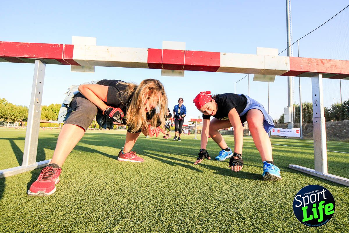 Carrera de obstáculos mujeres 10 galería 1