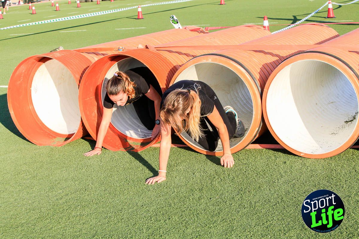 Carrera de obstáculos mujeres 10 galería 1