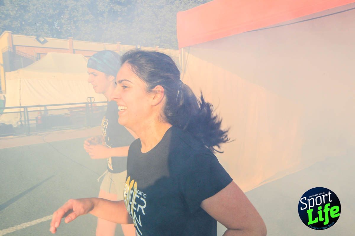 Carrera de obstáculos mujeres 10 galería 1