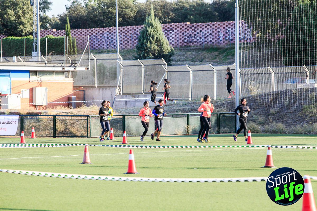 Carrera de obstáculos mujeres 10 galería 1