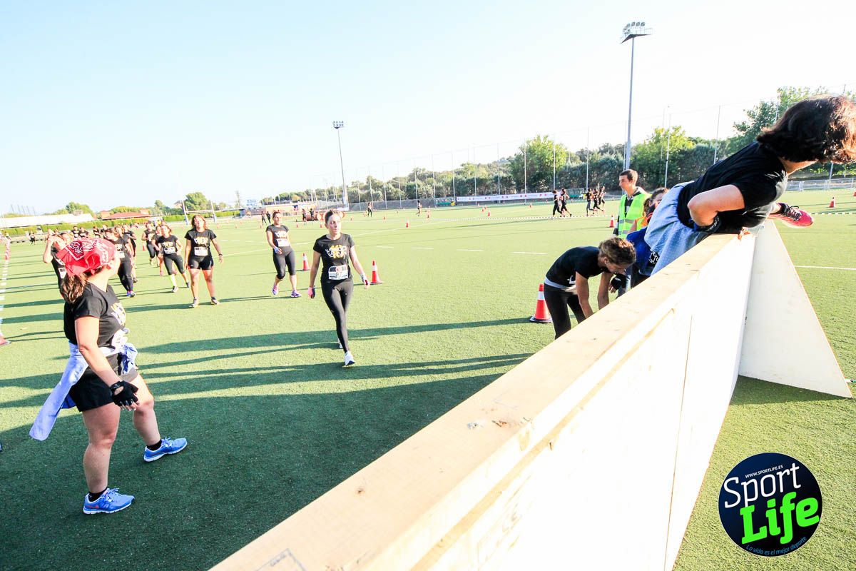 Carrera de obstáculos mujeres 10 galería 1