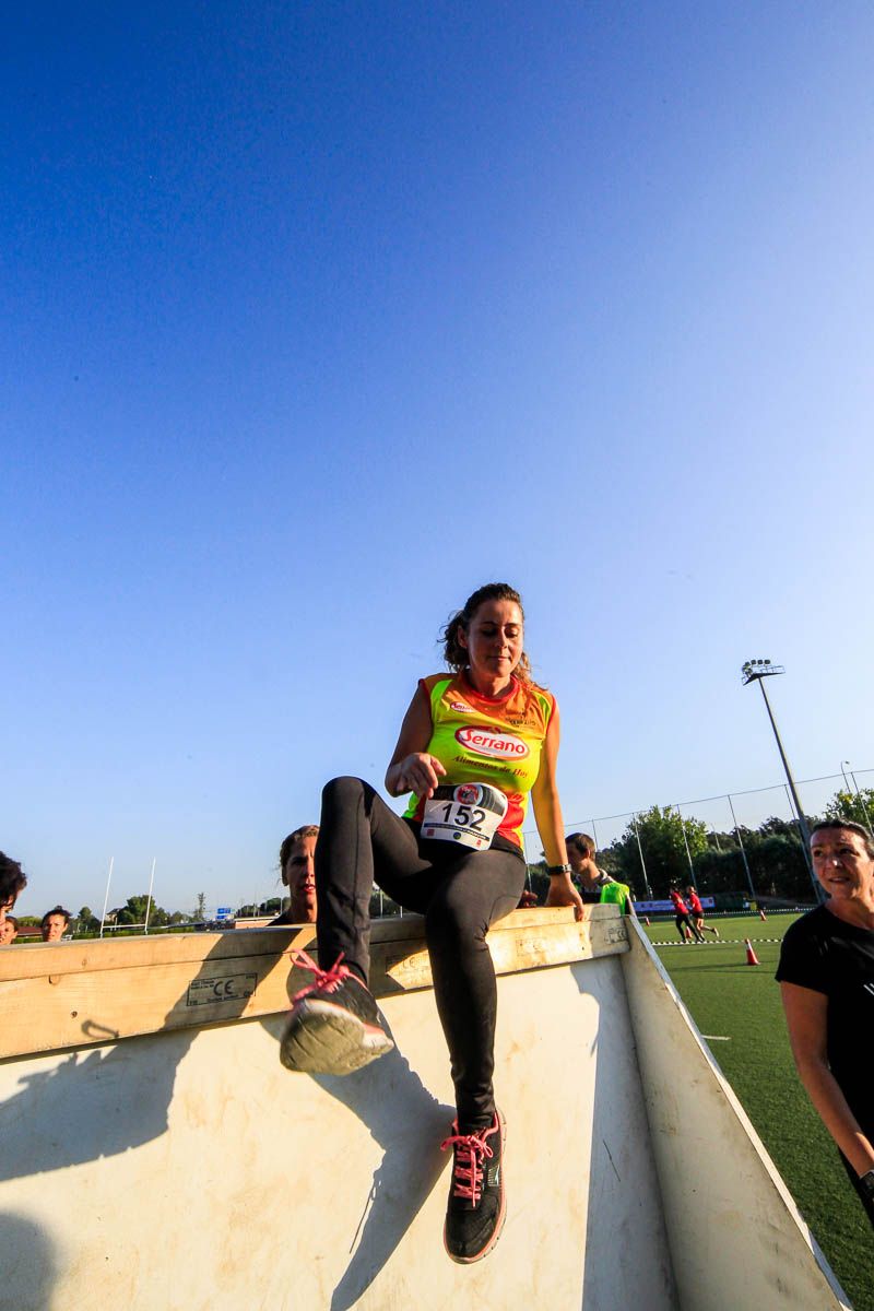 Carrera de obstáculos mujeres 10 galería 1