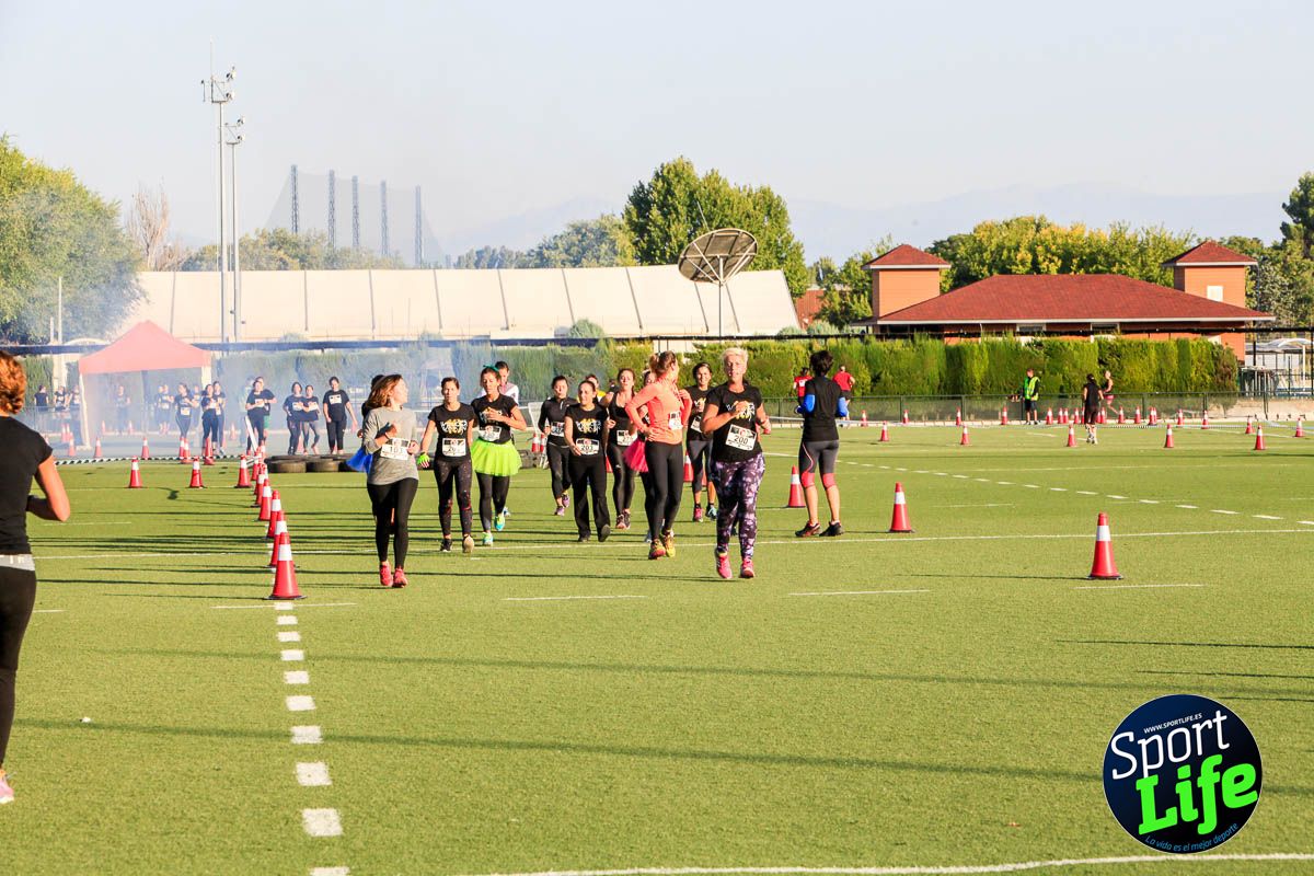 Carrera de obstáculos mujeres 10 galería 1