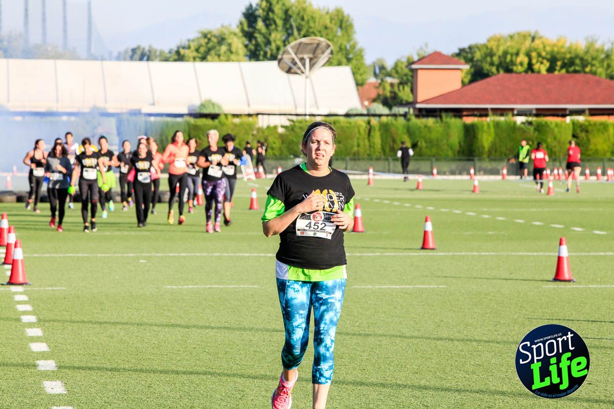 Carrera de obstáculos mujeres 10 galería 1