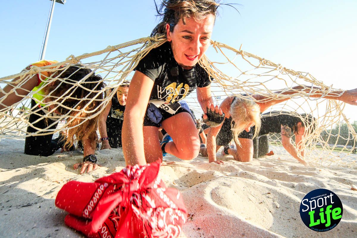 Carrera de obstáculos mujeres 10 galería 1