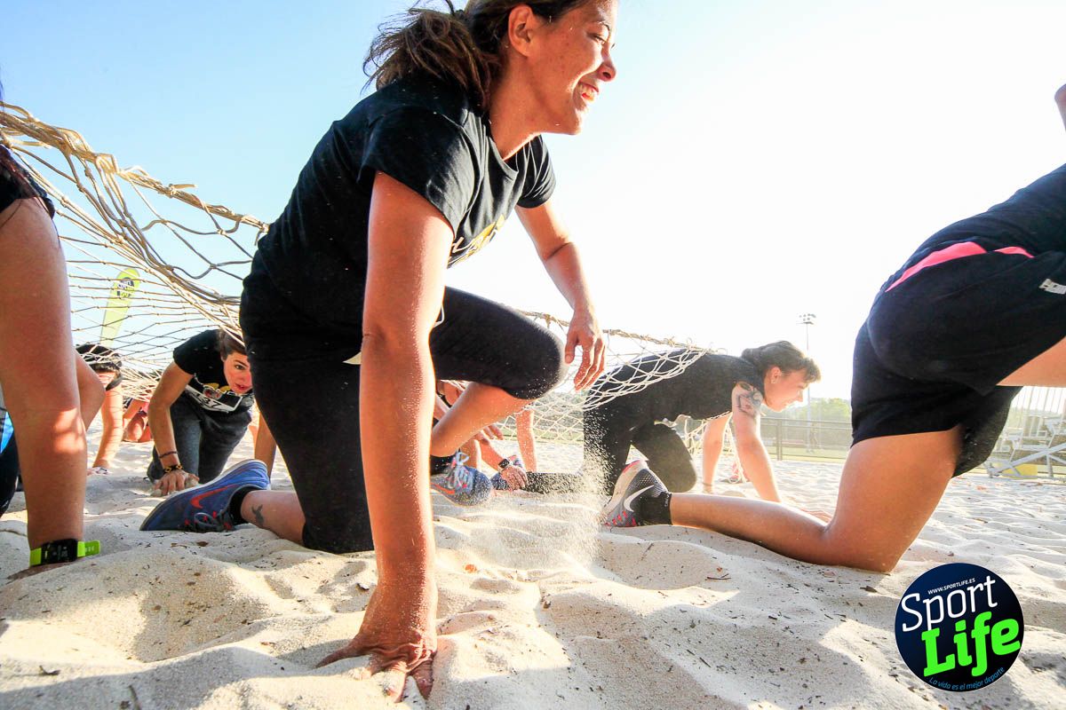 Carrera de obstáculos mujeres 10 galería 1
