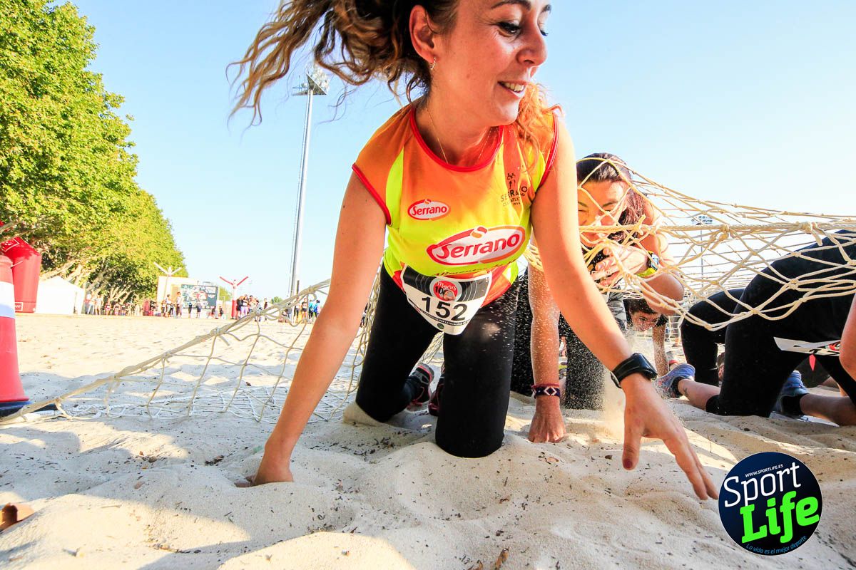 Carrera de obstáculos mujeres 10 galería 1