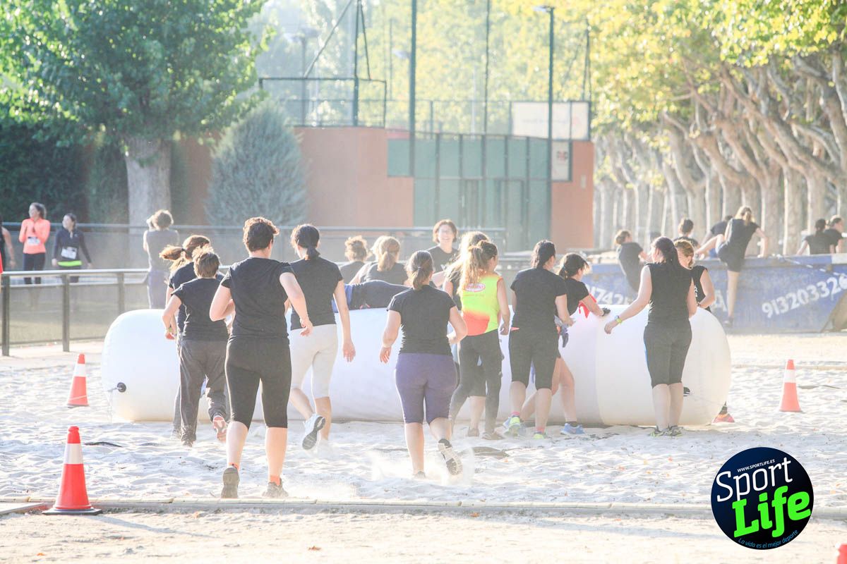 Carrera de obstáculos mujeres 10 galería 1
