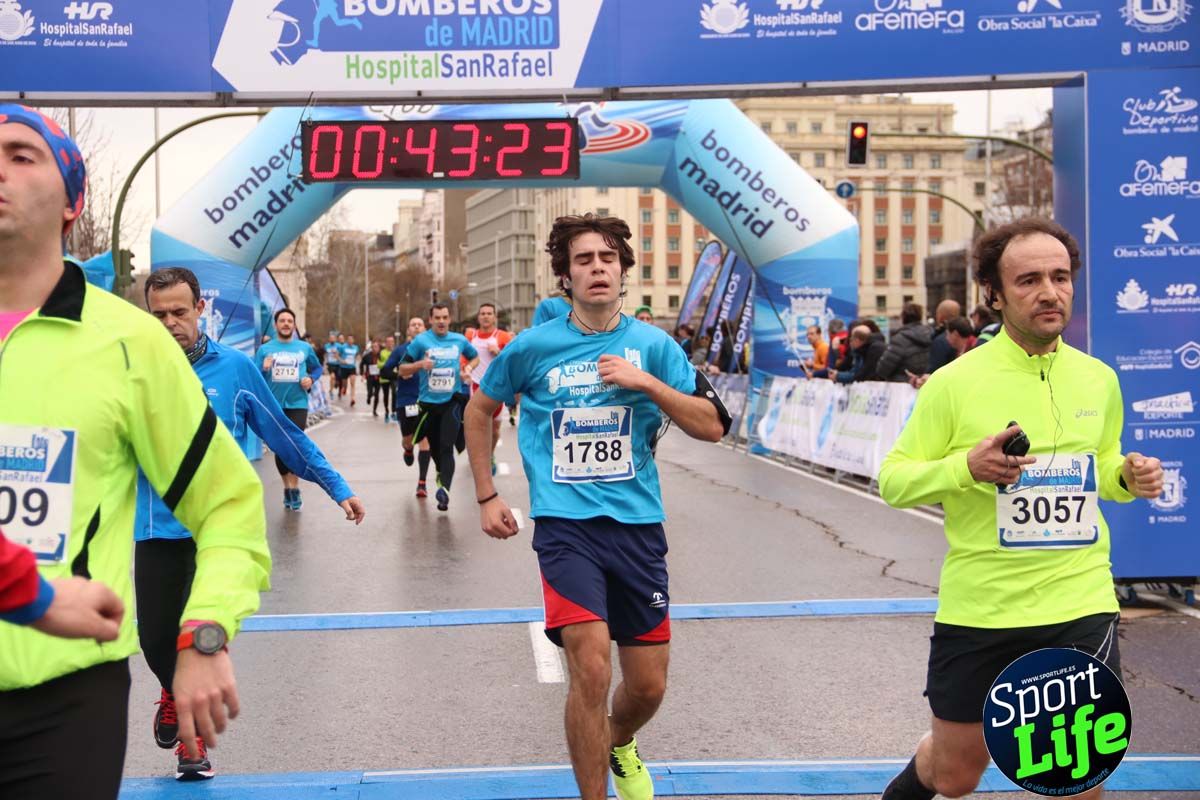 Carrera Bomberos Madrid-Hospital San Rafael meta 3, del minuto 39 al 44