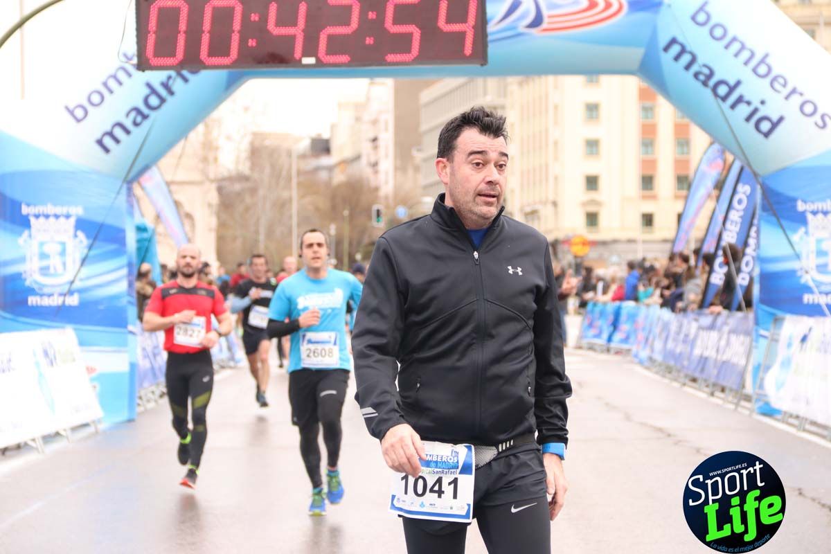Carrera Bomberos Madrid-Hospital San Rafael meta 3, del minuto 39 al 44
