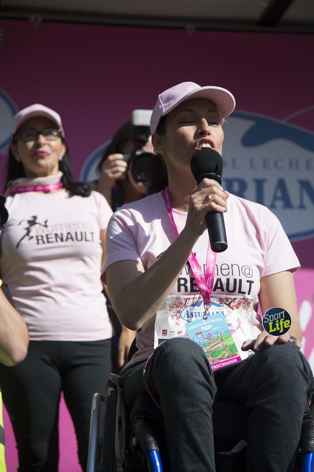 Entrega de premios y actividades post Carrera de la Mujer de Madrid